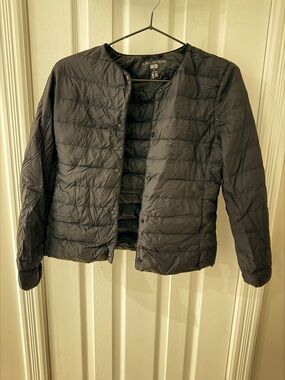 Uniqlo Black Lightweight Quilted Down Jacket